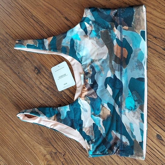 Fabletics Sports Bra - Picture 3 of 6